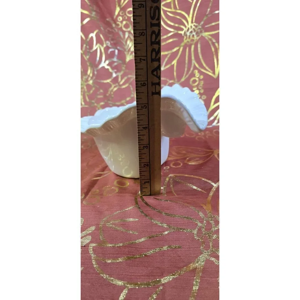 Atlantic Mold Self Watering Shell Planter